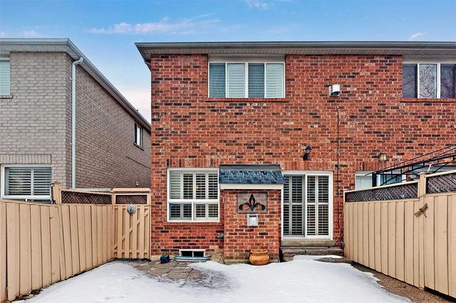 34 Belvia Dr, House semidetached with 4 bedrooms, 3 bathrooms and 3 parking in Vaughan ON | Image 35