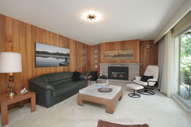 157 Sweeney Dr, House detached with 3 bedrooms, 3 bathrooms and 6 parking in Toronto ON | Image 11