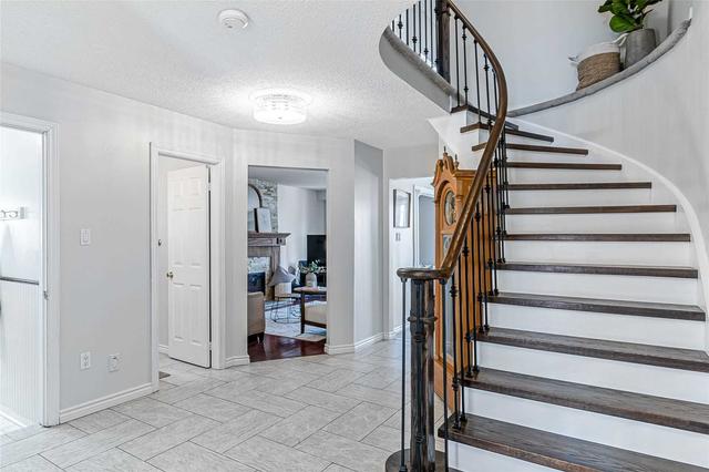 1050 Ridge Valley Drive Dr, House detached with 4 bedrooms, 3 bathrooms and 4 parking in Oshawa ON | Image 34