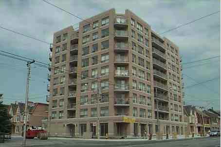 606 - 140 Bathurst St, Condo with 2 bedrooms, 1 bathrooms and null parking in Toronto ON | Image 1