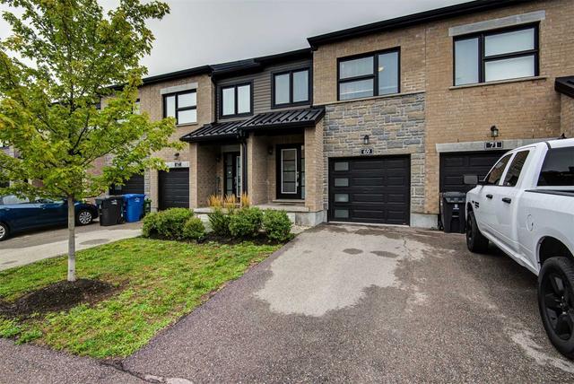 69 Hawkins Dr, Townhouse with 3 bedrooms, 3 bathrooms and 2 parking in Guelph ON | Image 1