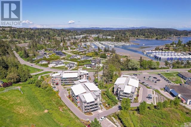405 - 10680 Mcdonald Park Rd, Condo with 2 bedrooms, 2 bathrooms and 2 parking in North Saanich BC | Image 34
