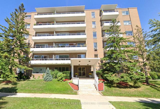 605 - 22 Allanhurst Dr, Condo with 2 bedrooms, 1 bathrooms and 1 parking in Toronto ON | Image 1