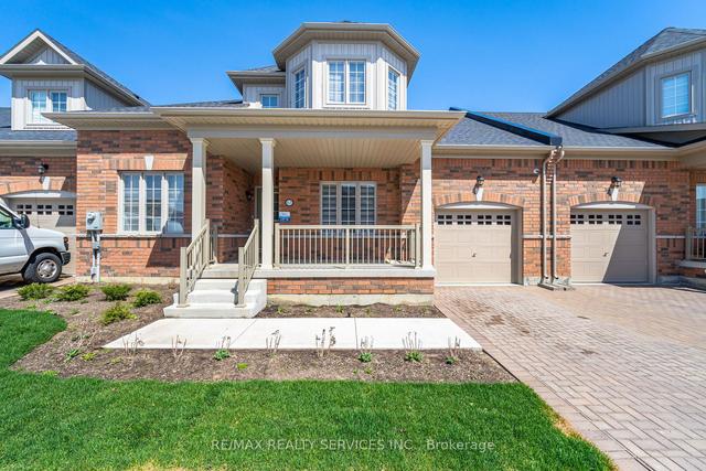 63 Jazzberry Rd, Townhouse with 2 bedrooms, 3 bathrooms and 3 parking in Brampton ON | Image 1