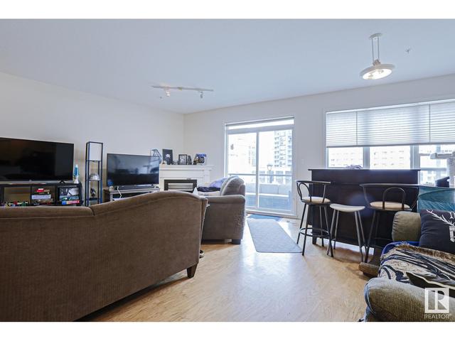 211 - 10033 110 St Nw, Condo with 2 bedrooms, 1 bathrooms and null parking in Edmonton AB | Image 1