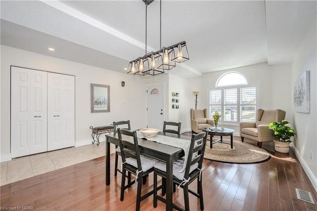 40 Merganser Drive, House detached with 4 bedrooms, 2 bathrooms and 3 parking in Guelph ON | Image 3