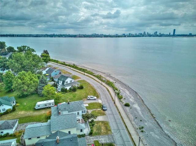 546 Lakeshore Road, House detached with 3 bedrooms, 2 bathrooms and 6 parking in Fort Erie ON | Image 36