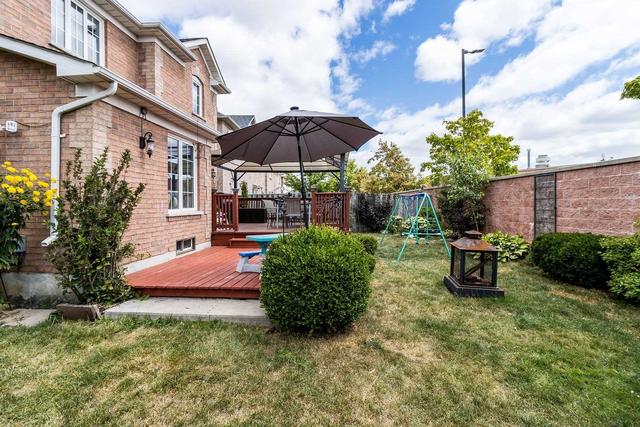58 Twin Pines Cres, House detached with 3 bedrooms, 3 bathrooms and 3 parking in Brampton ON | Image 13