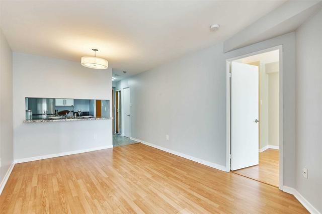 2210 - 44 St Joseph St, Condo with 1 bedrooms, 1 bathrooms and 1 parking in Toronto ON | Image 3