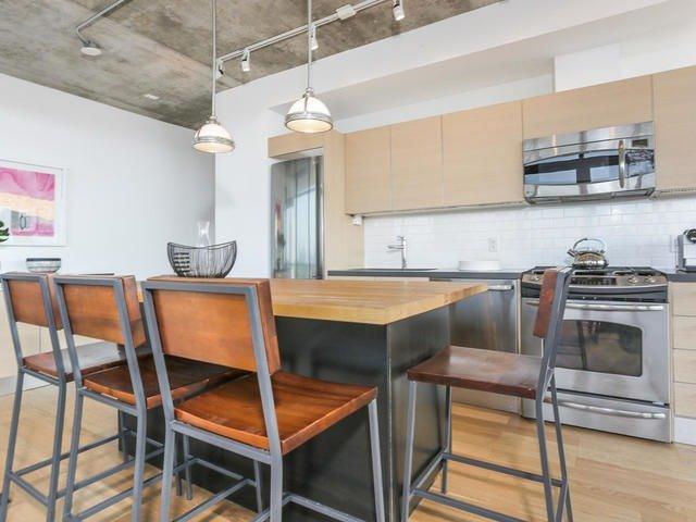 1002 - 319 Carlaw Ave, Condo with 2 bedrooms, 2 bathrooms and 1 parking in Toronto ON | Image 7
