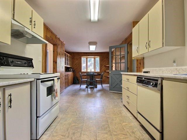 47 Caldwell St, House detached with 7 bedrooms, 3 bathrooms and 2 parking in Carleton Place ON | Image 11