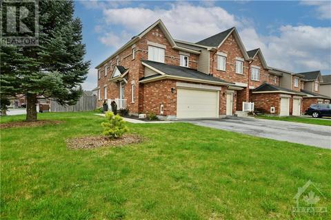 121 Tandalee Crescent, Ottawa, ON, K2M0A1 | Card Image
