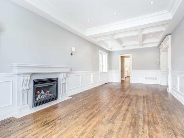 2 Geranium Crt, House detached with 5 bedrooms, 7 bathrooms and 9 parking in Toronto ON | Image 13