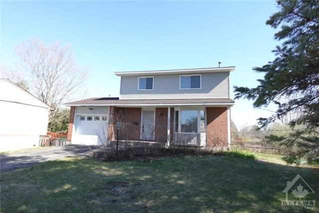 30 Duncan Street, House detached with 3 bedrooms, 3 bathrooms and 4 parking in Carleton Place ON | Image 2