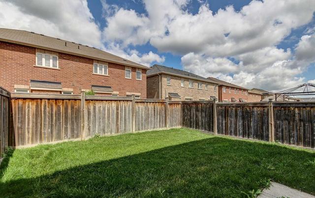 40 Amaryllis Dr, House semidetached with 3 bedrooms, 3 bathrooms and 2 parking in Brampton ON | Image 19