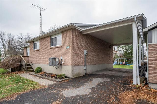 3242 Broadway Avenue, House detached with 3 bedrooms, 2 bathrooms and 4 parking in North Stormont ON | Image 22