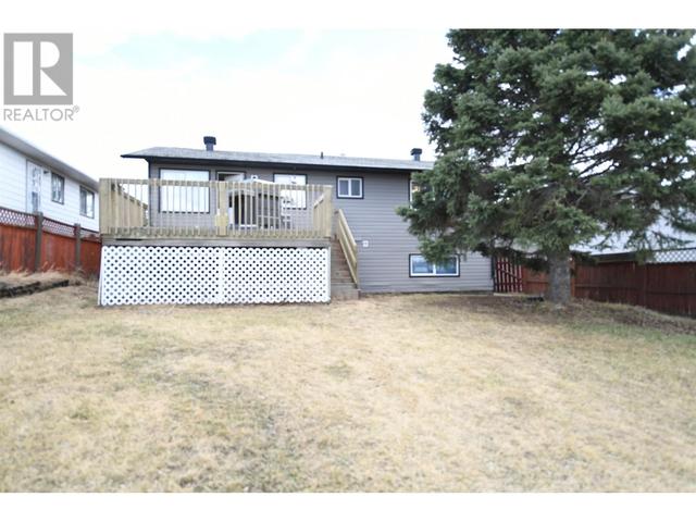 9020 88 Street, House detached with 5 bedrooms, 2 bathrooms and null parking in Fort St. John BC | Image 19