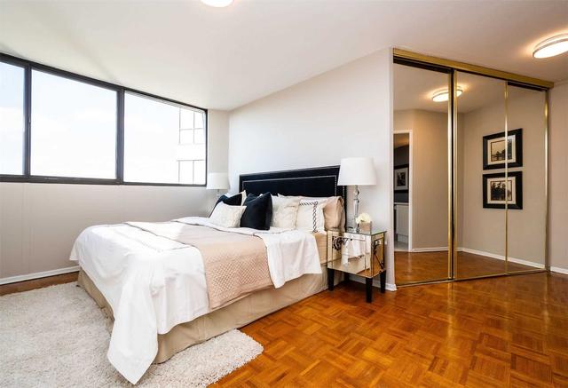 1707 - 1333 Bloor St, Condo with 2 bedrooms, 2 bathrooms and 1 parking in Mississauga ON | Image 10