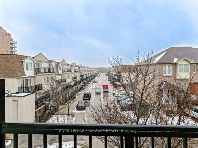 2033 - 3025 Finch Ave W, Townhouse with 1 bedrooms, 1 bathrooms and 1 parking in Toronto ON | Image 6