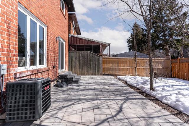 4200 Perivale Rd, House detached with 3 bedrooms, 3 bathrooms and 4 parking in Mississauga ON | Image 30
