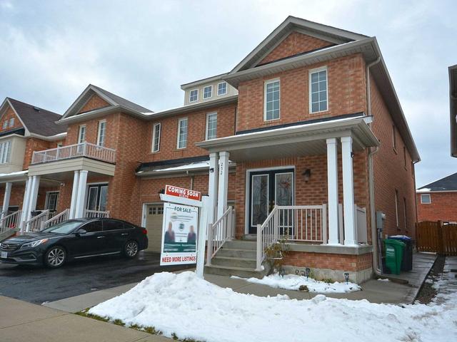 252 Brussels Ave, House semidetached with 4 bedrooms, 4 bathrooms and 3 parking in Brampton ON | Image 12