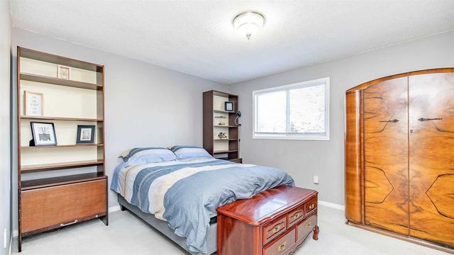 39 Hood Cres, House detached with 3 bedrooms, 3 bathrooms and 4 parking in Brampton ON | Image 8