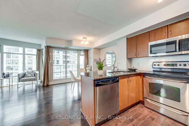 911 - 2181 Yonge St, Condo with 2 bedrooms, 2 bathrooms and 1 parking in Toronto ON | Image 3