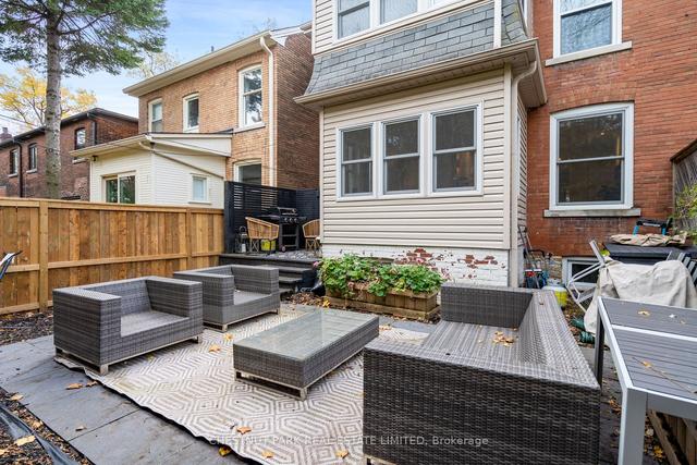 104 Summerhill Ave, House semidetached with 3 bedrooms, 3 bathrooms and 2 parking in Toronto ON | Image 9