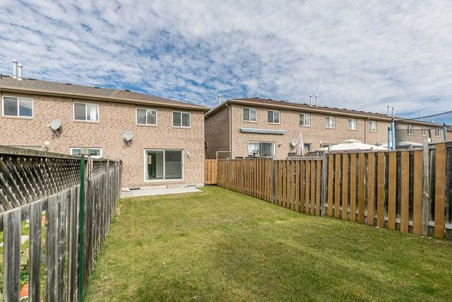 55 Courtney Cres, House attached with 2 bedrooms, 2 bathrooms and 4 parking in Barrie ON | Image 15