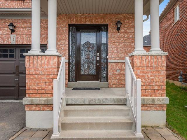 7 Twin Hills Cres, House semidetached with 3 bedrooms, 4 bathrooms and 2 parking in Vaughan ON | Image 36