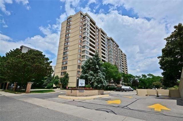 1606 - 5 Lisa St, Condo with 2 bedrooms, 2 bathrooms and 1 parking in Brampton ON | Image 1