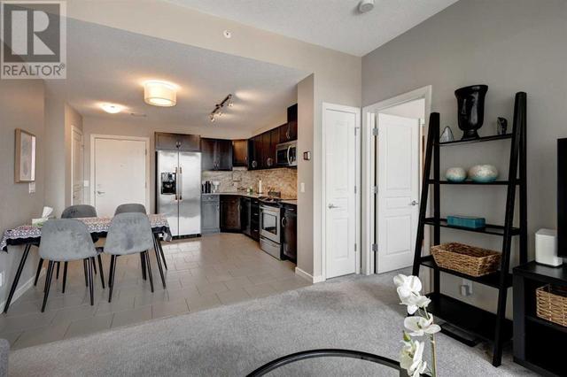 1108, - 1320 1 Street Se, Condo with 2 bedrooms, 2 bathrooms and 1 parking in Calgary AB | Image 3