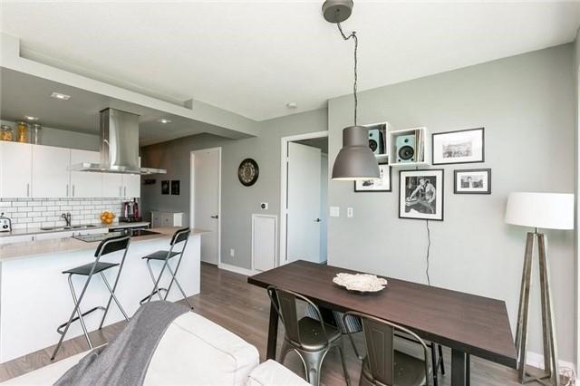Lph 30 - 165 Legion Rd N, Condo with 2 bedrooms, 2 bathrooms and 1 parking in Toronto ON | Image 5