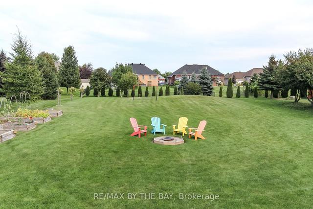 37 Walnut Dr, House detached with 3 bedrooms, 5 bathrooms and 9 parking in Wasaga Beach ON | Image 15