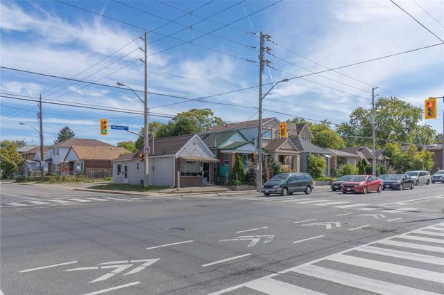 1347 Woodbine Ave, House detached with 0 bedrooms, 2 bathrooms and 4 parking in Toronto ON | Image 1