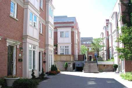 unit4 - 6 Wellesley Pl, House attached with 2 bedrooms, 3 bathrooms and 1 parking in Toronto ON | Image 1