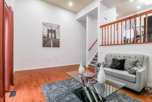 13 San Robertoway, Townhouse with 3 bedrooms, 3 bathrooms and 2 parking in Toronto ON | Image 22