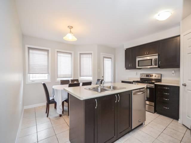 24 - 50 Hillcrest Ave, Townhouse with 3 bedrooms, 3 bathrooms and 1 parking in Brampton ON | Image 8
