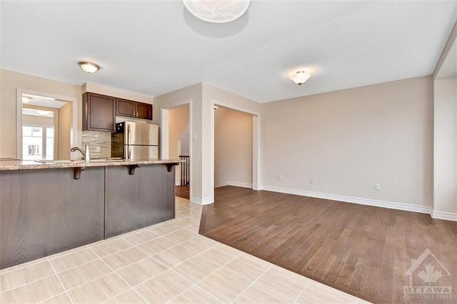 104 Gelderland Private, Townhouse with 3 bedrooms, 3 bathrooms and 2 parking in Ottawa ON | Image 19
