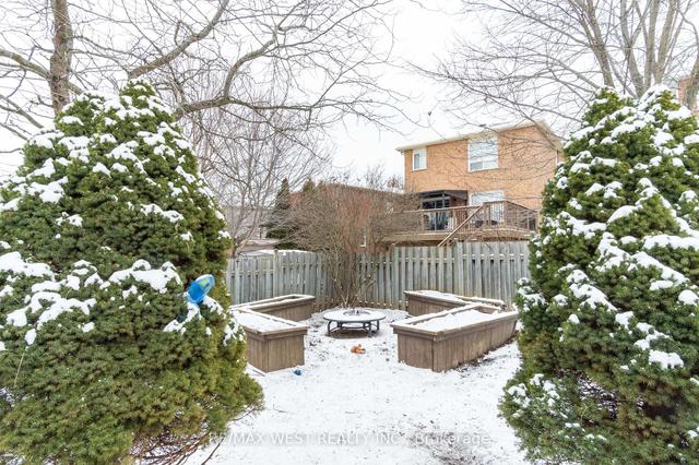 74 Gore Dr, House detached with 3 bedrooms, 4 bathrooms and 4 parking in Barrie ON | Image 31