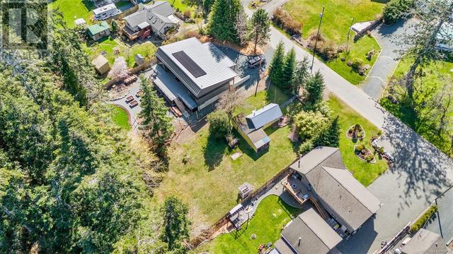 6148 Aldergrove Dr, House detached with 1 bedrooms, 1 bathrooms and null parking in Comox Valley B (Lazo North) BC | Image 13