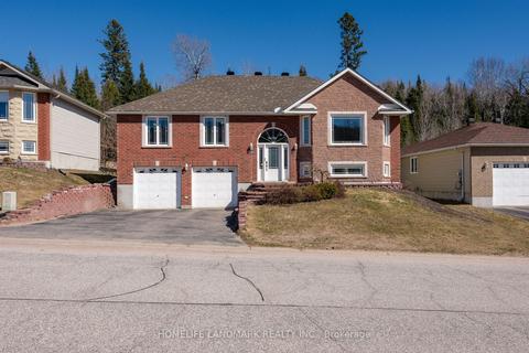 156 Bain Dr, House detached with 3 bedrooms, 4 bathrooms and 6 parking in North Bay ON | Card Image