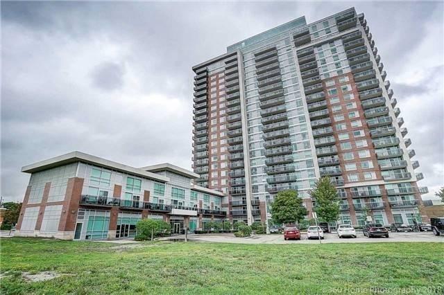 1909 - 215 Queen St E, Condo with 2 bedrooms, 1 bathrooms and 1 parking in Brampton ON | Image 2