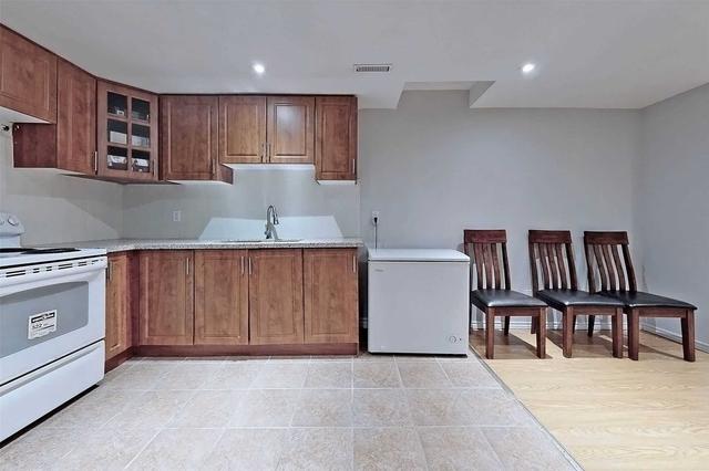 8 Timbers Circ, House detached with 4 bedrooms, 3 bathrooms and 5 parking in Markham ON | Image 25