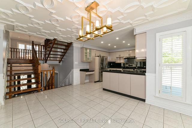 1 Goldpark Crt, House detached with 5 bedrooms, 5 bathrooms and 11 parking in Vaughan ON | Image 9