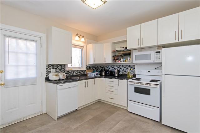 746 King St W, House detached with 4 bedrooms, 3 bathrooms and 3 parking in Hamilton ON | Image 5