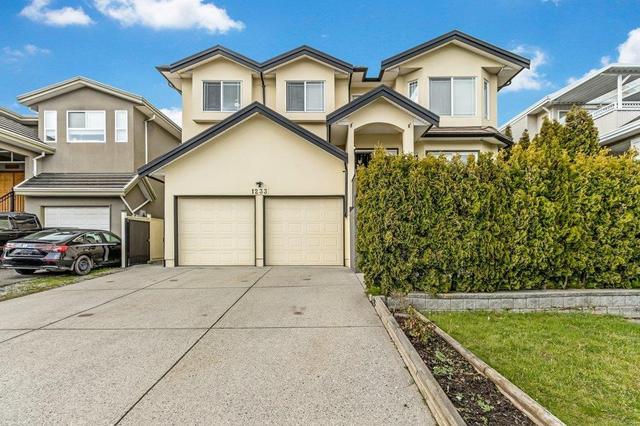 1233 Salter Street, House detached with 7 bedrooms, 4 bathrooms and null parking in New Westminster BC | Card Image