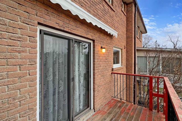 187 Robert Hicks Dr, House semidetached with 3 bedrooms, 4 bathrooms and 4 parking in Toronto ON | Image 31