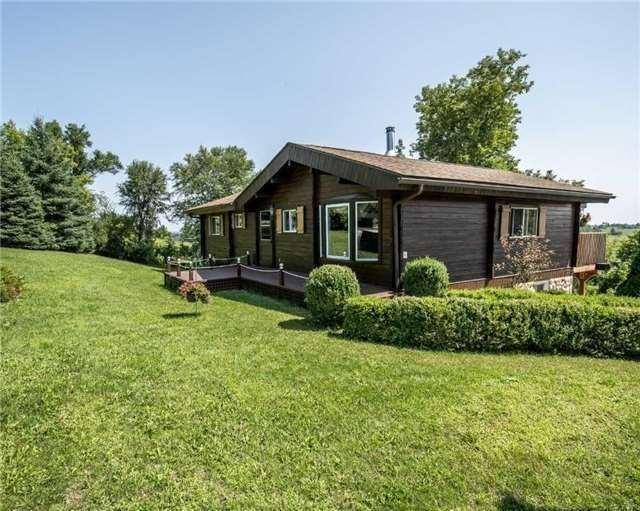 867 Allan St, House detached with 2 bedrooms, 2 bathrooms and 8 parking in Innisfil ON | Image 3