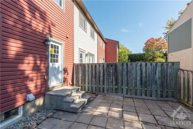 258 Teal Crescent, Townhouse with 3 bedrooms, 3 bathrooms and 1 parking in Ottawa ON | Image 30
